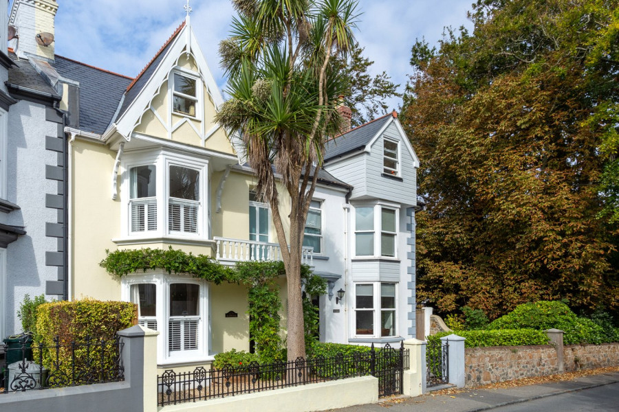 Property photo 1