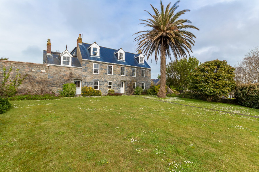 Property Image 1