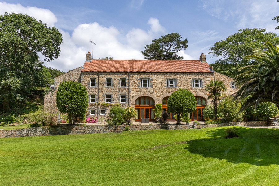 Property Image 1
