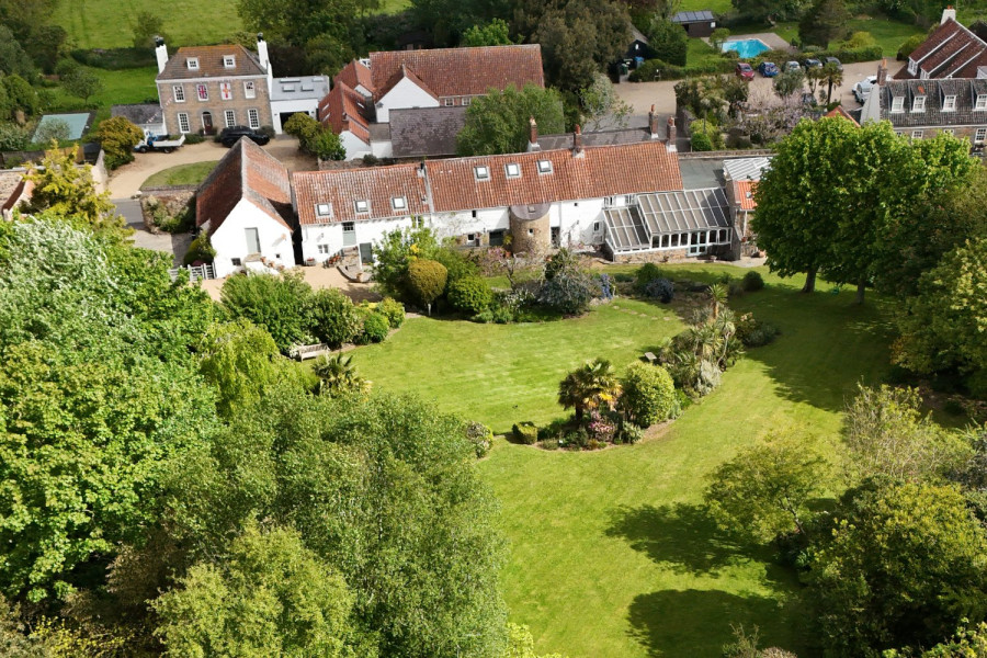 Property Image 1