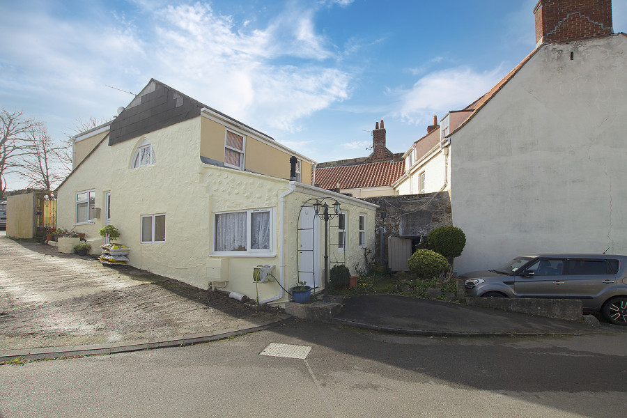 Property Image 1