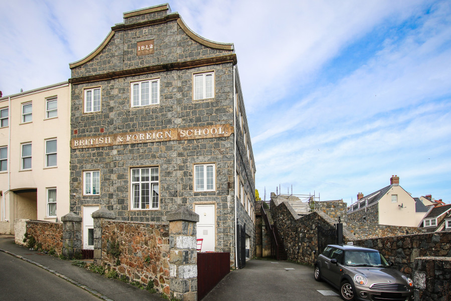 Property Image 1