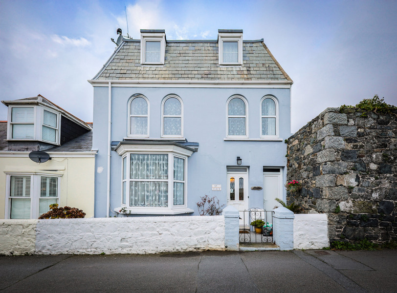 Property Image 1