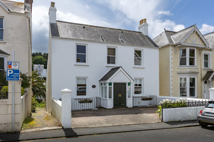 Property photo 1