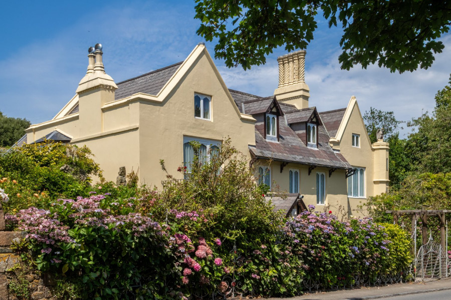 Property Image 1