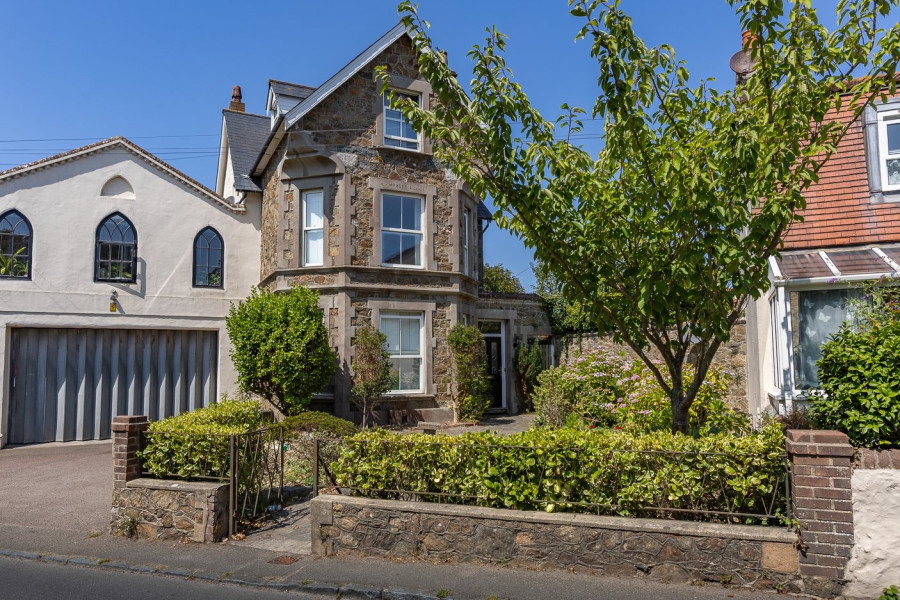 Property Image 1