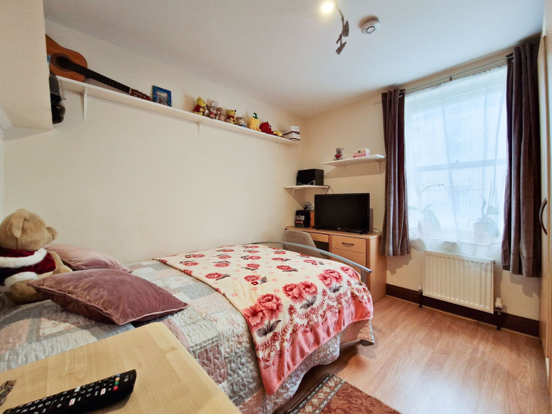 Photo 10