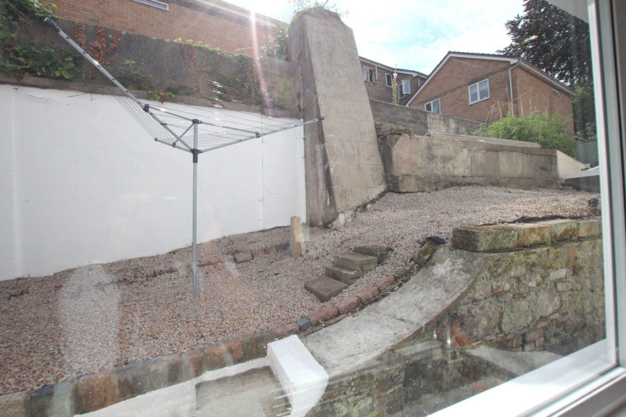 Photo 25