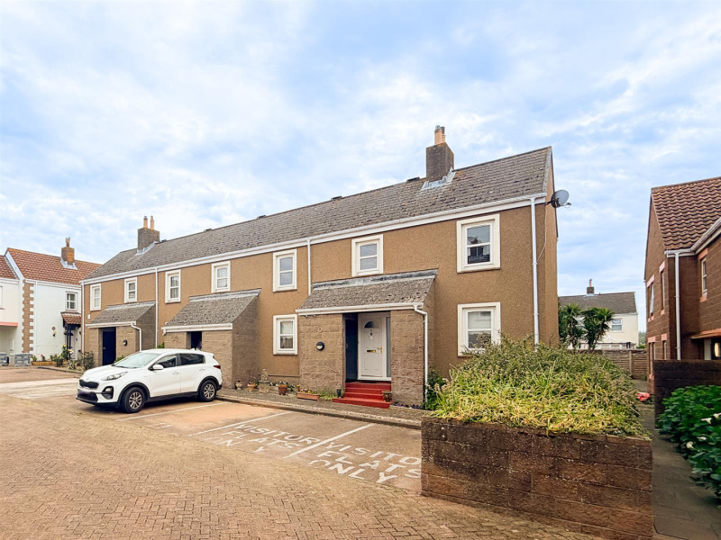 Photo 3
